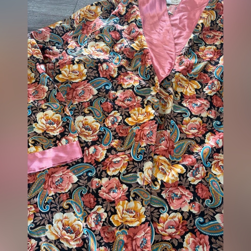 Vintage Victoria's Secret Pink Floral Sleep Shirt - Picture 3 of 6
